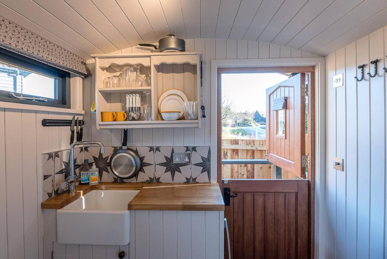 Bo Peep Shepherds Hut, Thorpeness Leiston Exterior photo
